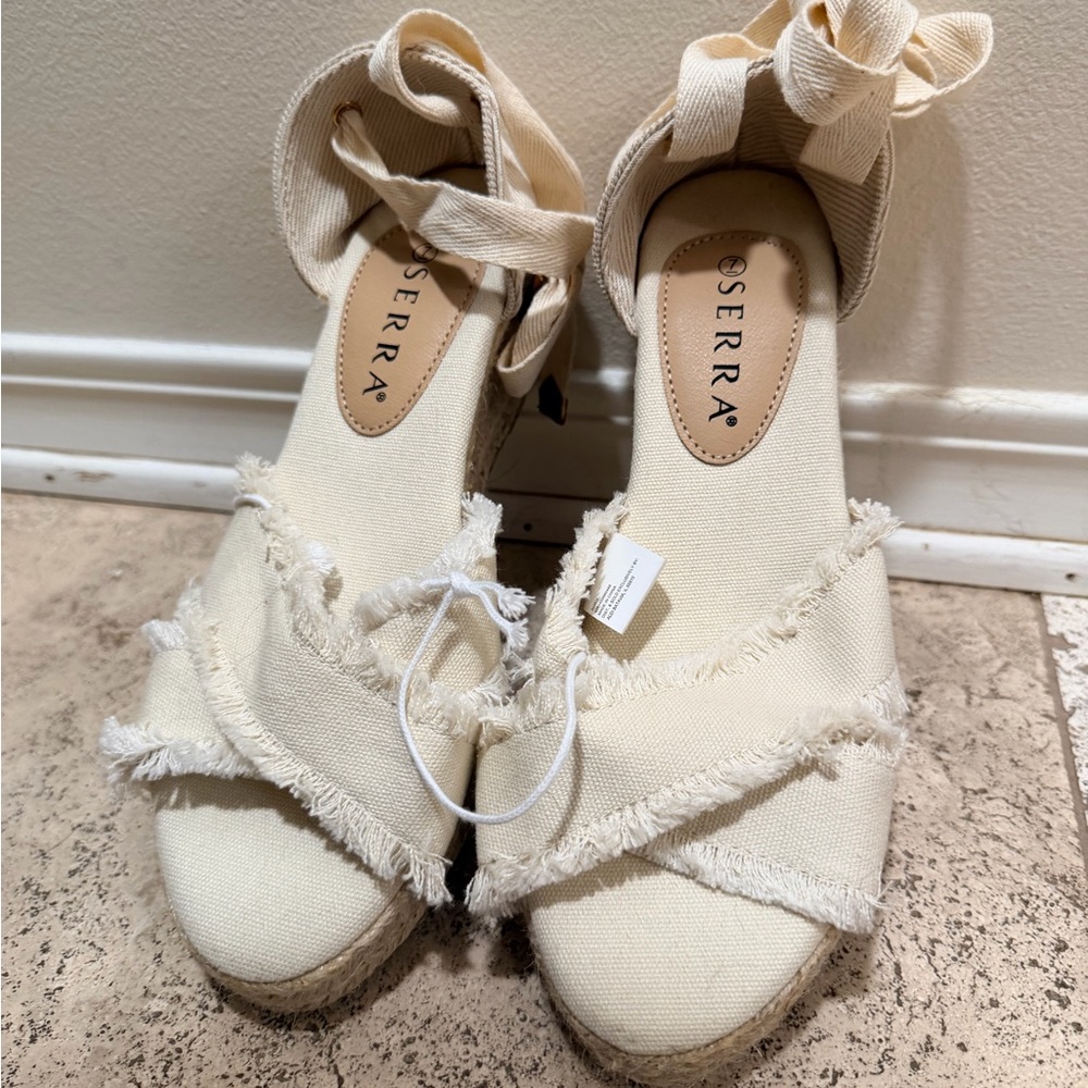 Serra Women's Elegant Cream Espadrilles